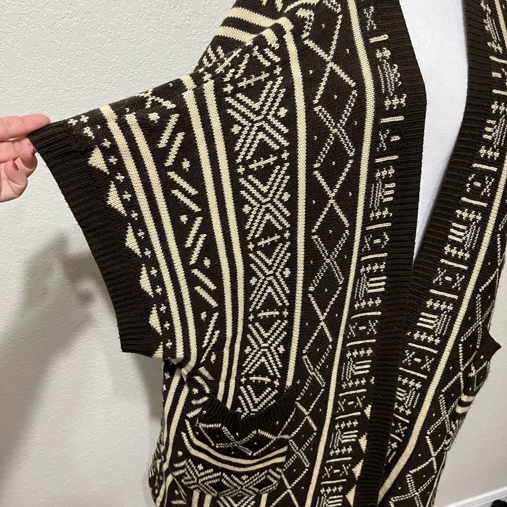 Umgee boho cardigan/pancho. Brown with cream pattern. Size M/L - Picture 4 of 6